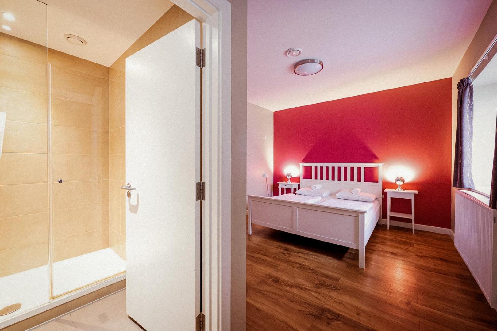 Double Room Bathroom